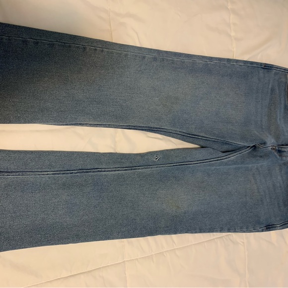 Worn maybe 5 times ever. Volcom jeans slim straight. Size 36 - Picture 3 of 6